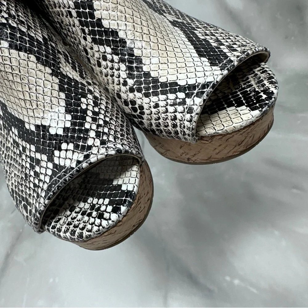 Marc Fisher Snakeskin Print Platform Wedge Mules 8